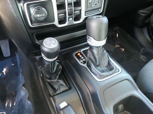 Used 2025 Jeep Wrangler Sahara 4xe image 23