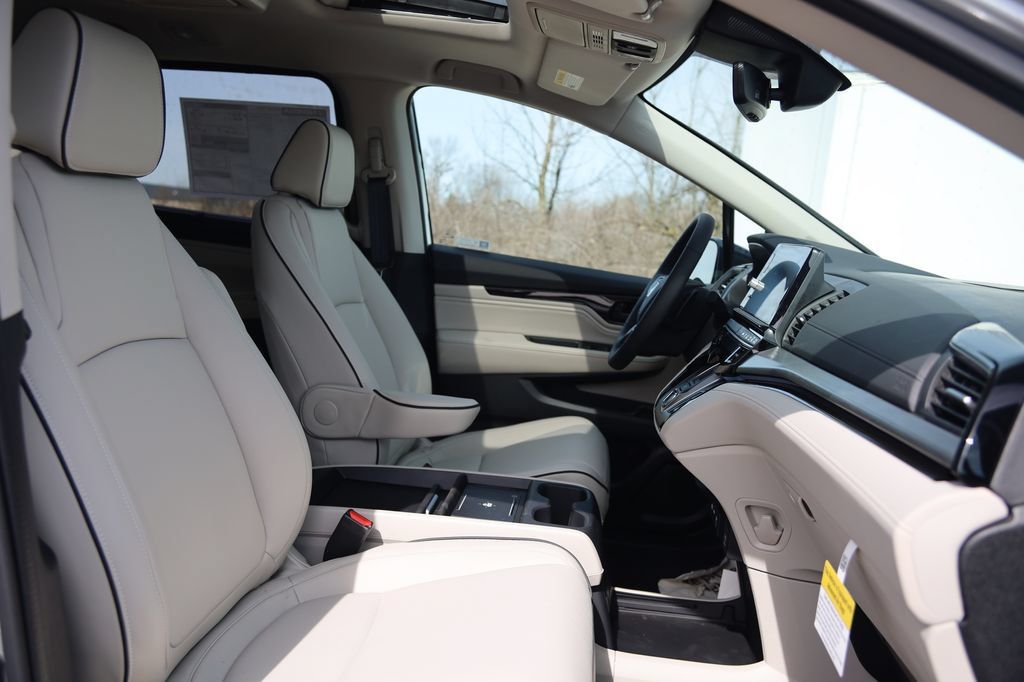 New 2027 Honda Odyssey Touring image 39