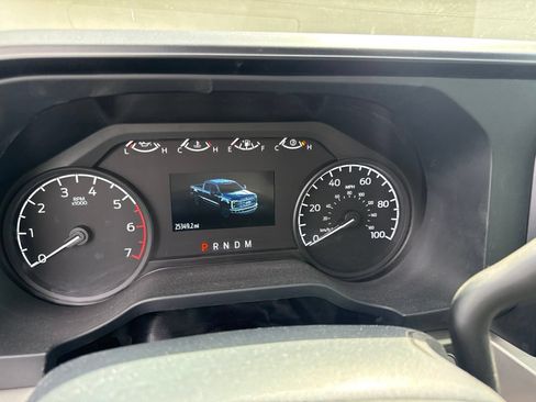 Used 2024 Ford F250 XL w/ STX Appearance Package AWD/4WD image 5