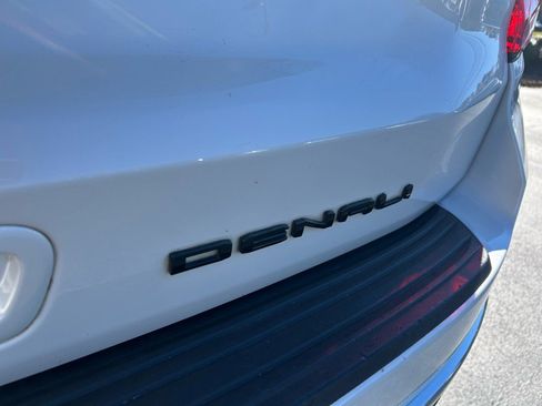 Used 2022 GMC Yukon XL Denali image 35