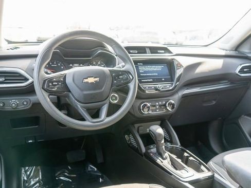 Used 2023 Chevrolet TrailBlazer LT w/ Convenience Package image 13