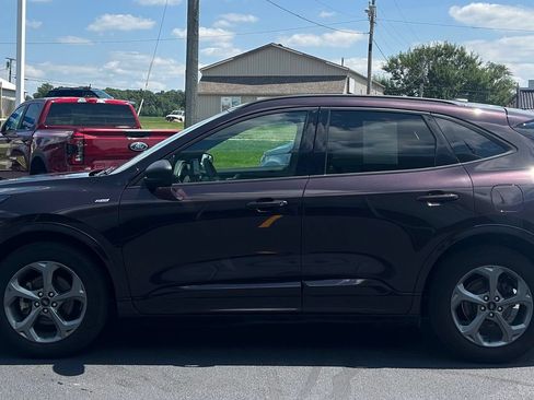 Used 2023 Ford Escape ST-Line w/ Tech Pack #1 AWD/4WD image 4