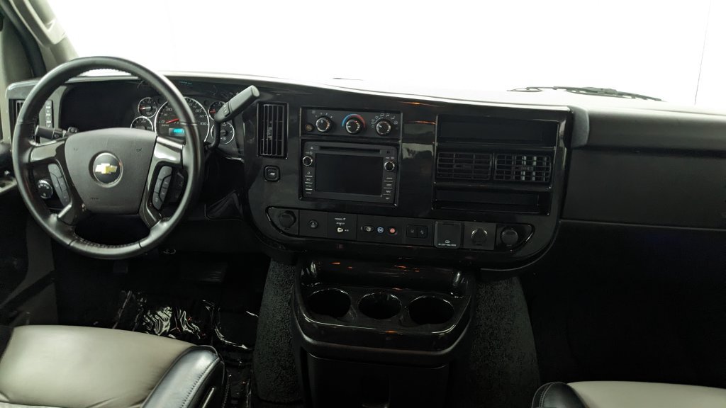 Used 2020 Chevrolet Express 2500 w/ Enhanced Convenience Package RWD image 34