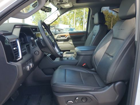 Used 2023 GMC Sierra 1500 Denali w/ Denali Reserve Package image 13