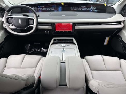 New 2026 Lincoln Navigator Reserve AWD/4WD image 20