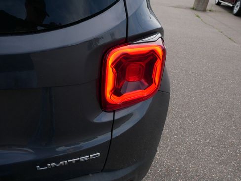 Used 2023 Jeep Renegade Limited w/ Sun/Sound Group image 17