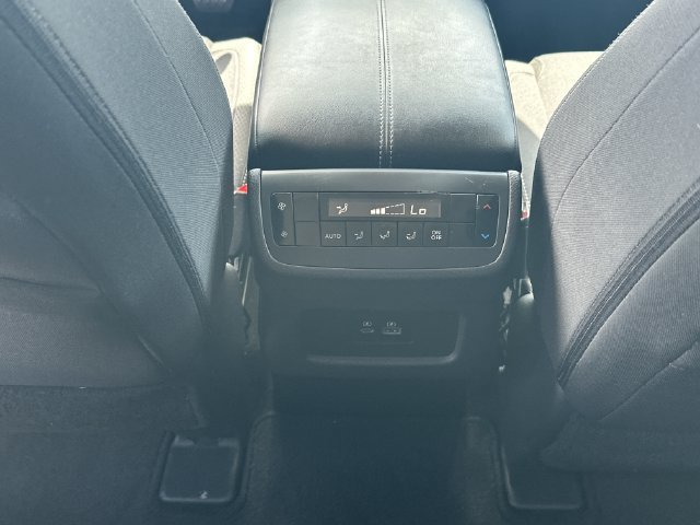 Used 2025 Nissan Pathfinder SV FWD image 14