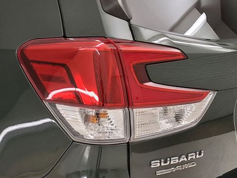 Used 2023 Subaru Forester Touring image 11