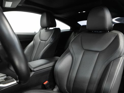 Used 2023 BMW 430i Coupe w/ M Sport Package RWD image 5