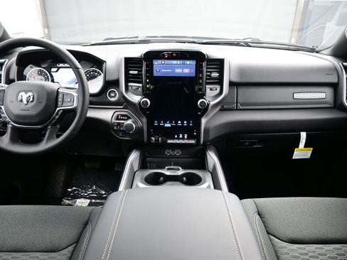 New 2026 RAM 1500 Big Horn AWD/4WD image 12