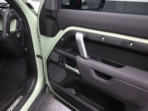 Used 2023 Land Rover Defender 110 75th Limited Edition AWD/4WD image 25