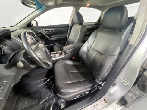 Used 2013 Nissan Altima 2.5 SL w/ Technology Pkg image 21
