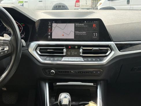 Used 2019 BMW 330i Sedan w/ Convenience Package RWD image 13