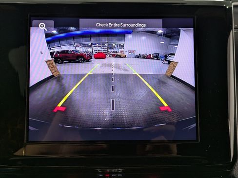 Used 2024 Jeep Grand Cherokee Altitude image 13