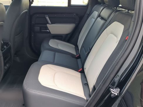 Certified 2023 Land Rover Defender 110 X-Dynamic SE AWD/4WD image 20