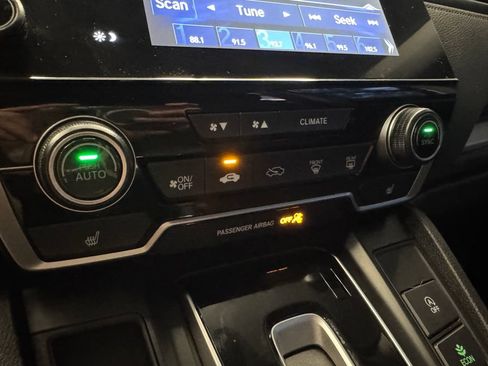 Used 2022 Honda CR-V Special Edition image 15