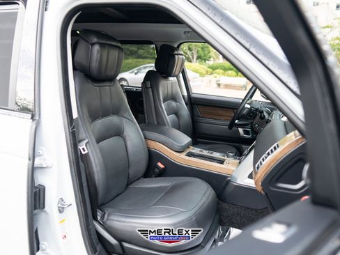 Used 2018 Land Rover Range Rover Long Wheelbase Supercharged image 17