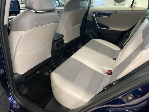 Used 2023 Toyota RAV4 Limited image 30