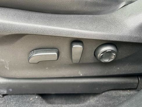 Used 2023 Subaru Ascent Touring image 30