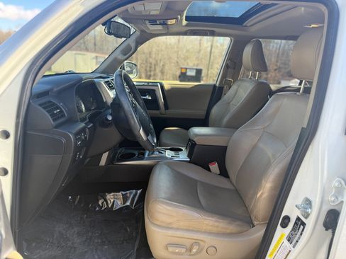 Used 2018 Toyota 4Runner Limited image 2