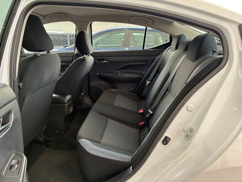 Used 2025 Nissan Versa SV image 25