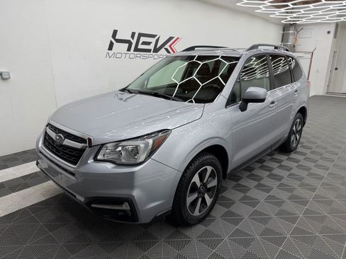 Used 2017 Subaru Forester 2.5i Limited image 12