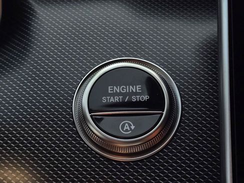 New 2026 Mercedes-Benz C 300 4MATIC Sedan image 38