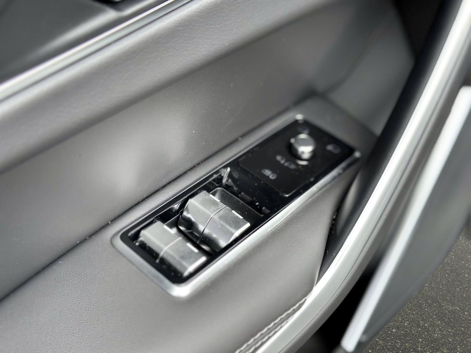 New 2026 Jaguar F-PACE R-Dynamic S AWD/4WD image 14