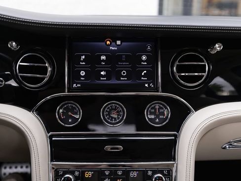 Used 2020 Bentley Mulsanne Speed RWD image 34