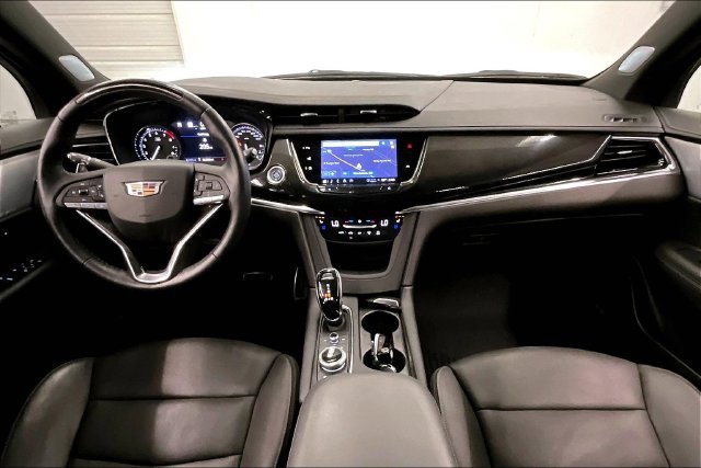 Used 2024 Cadillac XT6 Sport w/ LPO, ONYX Package AWD/4WD image 18