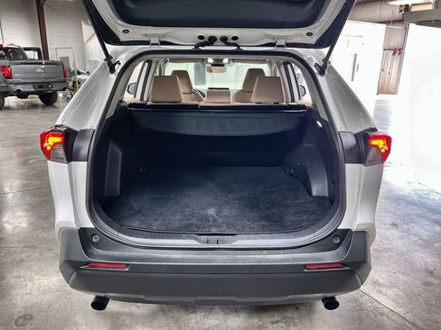 Used 2025 Toyota RAV4 XLE image 26