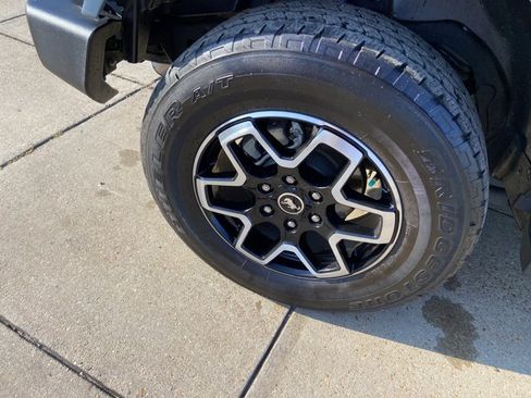 Used 2024 Ford Bronco Outer Banks AWD/4WD image 31