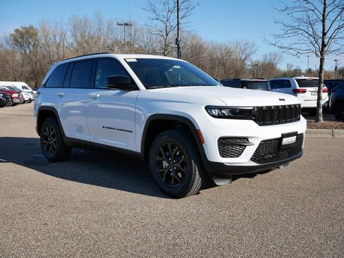 New 2025 Jeep Grand Cherokee Laredo image 49