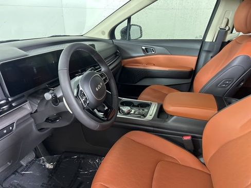 New 2026 Kia Carnival EX image 22