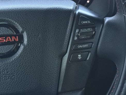 Used 2021 Nissan Titan PRO-4X w/ Pro-4x Convenience Package AWD/4WD image 16