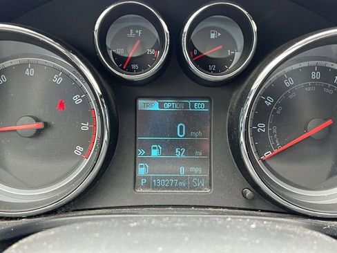 Used 2013 Buick Regal Premium image 13