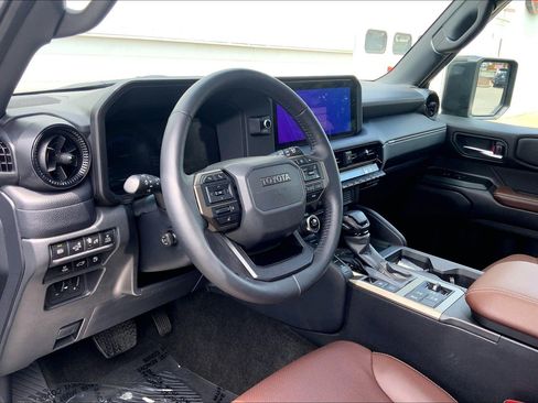 Used 2025 Toyota Land Cruiser AWD/4WD image 18