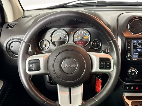 Used 2016 Jeep Compass High Altitude AWD/4WD image 21