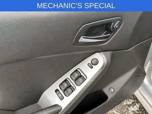 Used 2009 Pontiac G6 Sedan w/ Sport Package 2 image 13