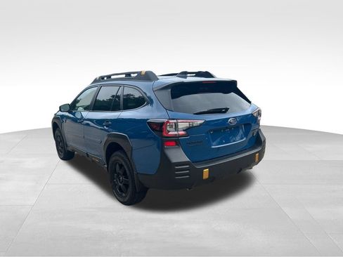 Used 2025 Subaru Outback Wilderness AWD/4WD image 3