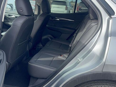 Used 2023 Buick Envision Essence image 13