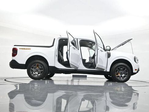 Used 2025 Ford Maverick Tremor AWD/4WD image 55