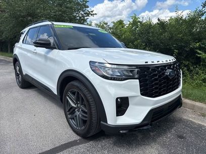 Used 2025 Ford Explorer ST