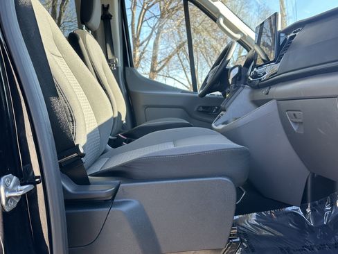 Used 2024 Ford Transit 350 XLT image 15