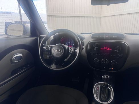 Used 2014 Kia Soul FWD image 15