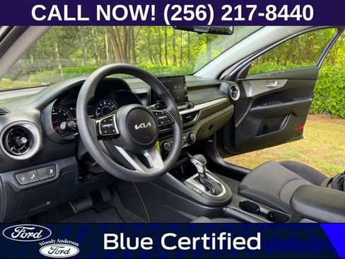 Used 2024 Kia Forte LXS w/ LXS Technology Package FWD image 9