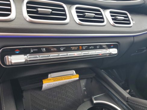 New 2026 Mercedes-Benz GLS 450 4MATIC image 32