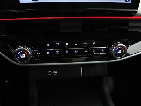 Used 2024 Honda Prologue Touring image 22