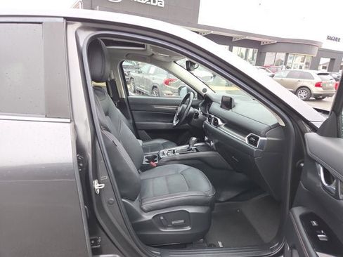 Used 2017 MAZDA CX-5 Grand Touring w/ Premium Package image 16