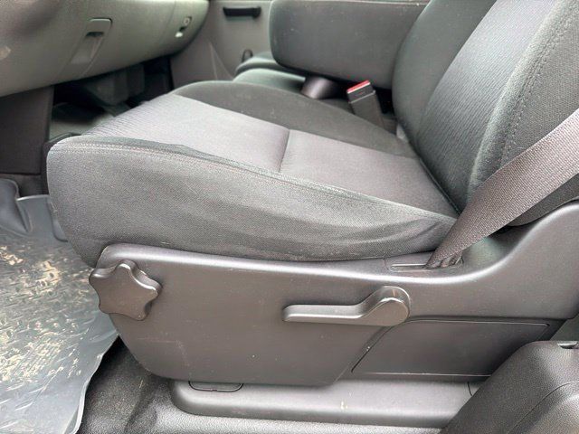 Used 2013 Chevrolet Silverado 2500 W/T AWD/4WD image 12